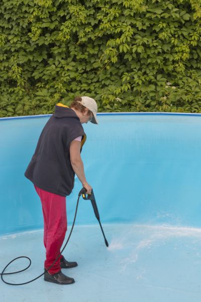 Cost of Pool Pressure Washing in Lafayette